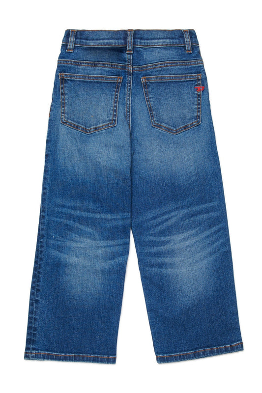 JEANS BLU CON LOGO SUL RETRO ROSSO DIESEL - Angel Luxury