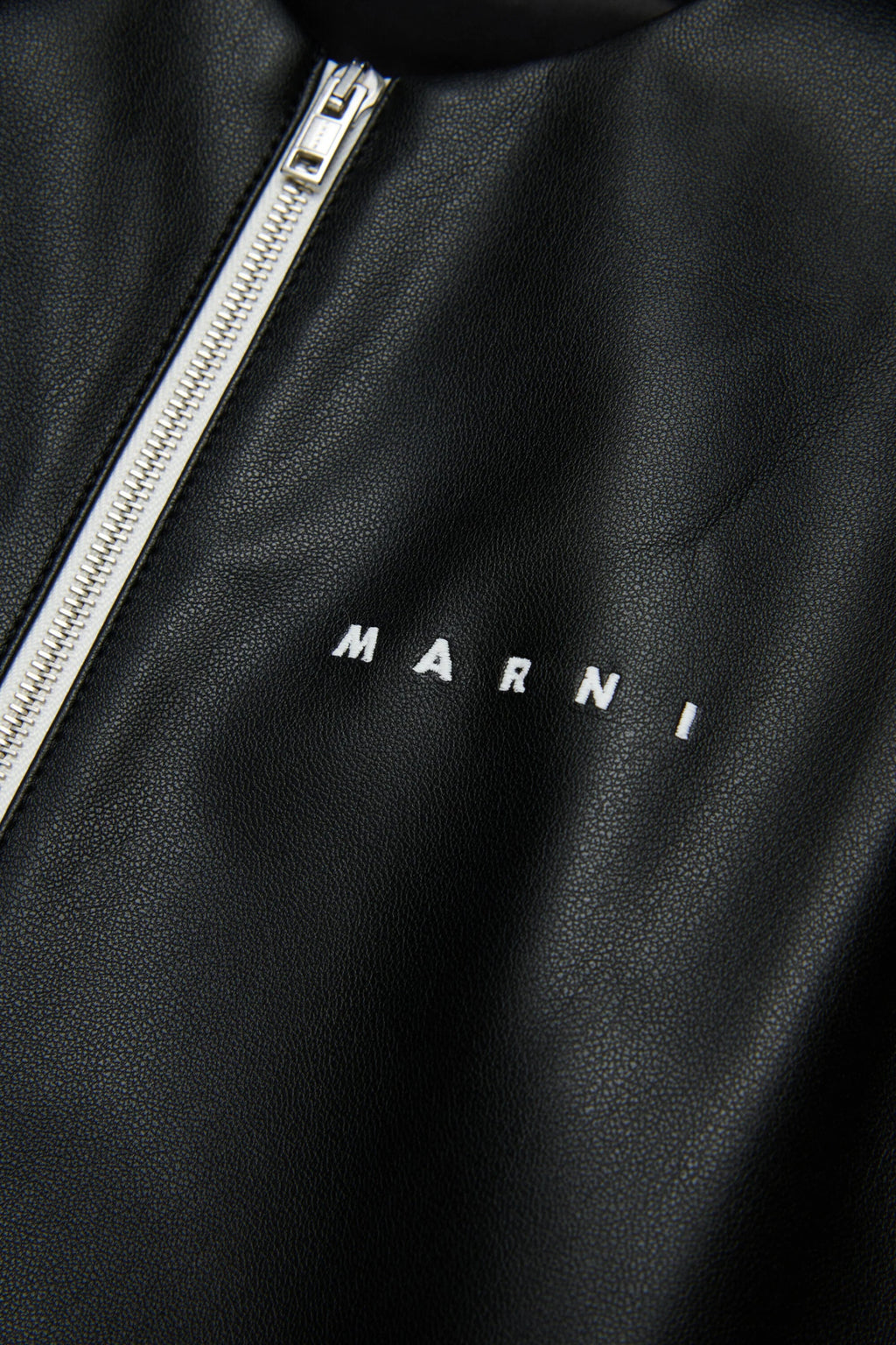 ABITO NERO MARNI - Angel Luxury