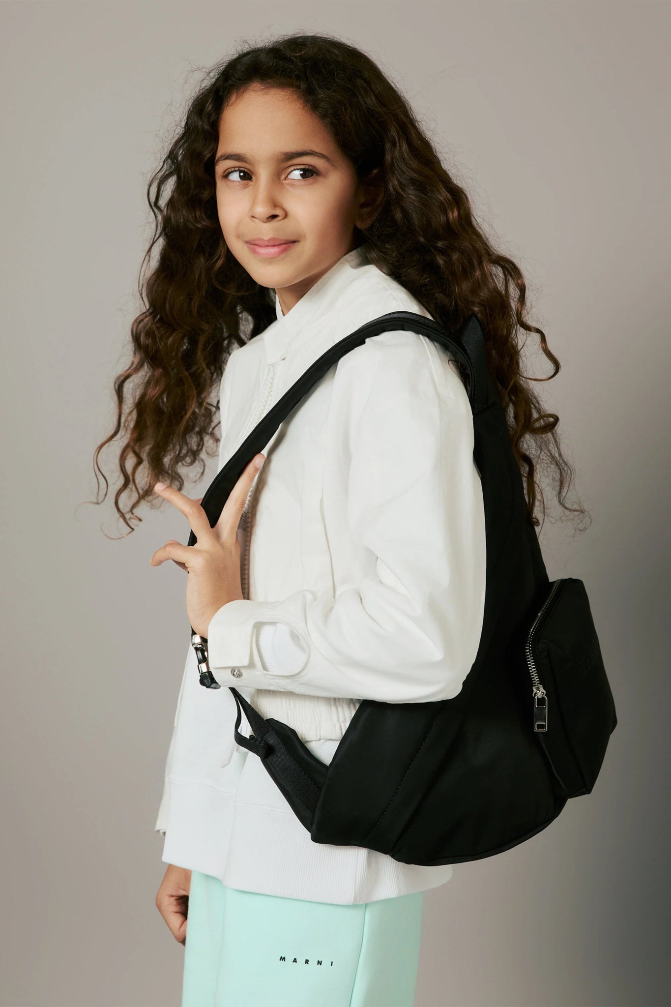 BORSA A TRACOLLA GIAPPONESE NERA CON LOGO NUMERICO MM6 - Angel Luxury