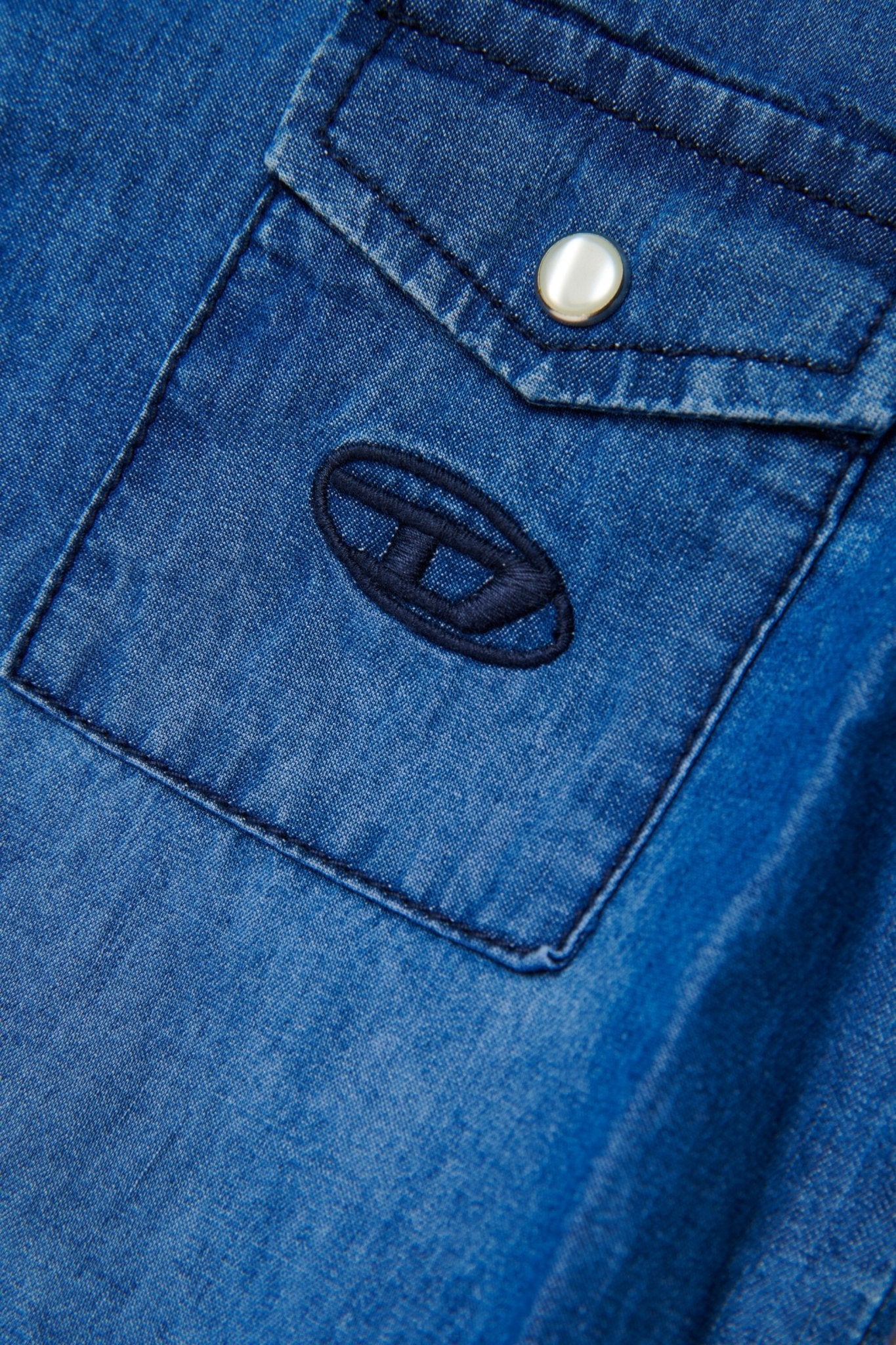 CAMICIA IN DENIM BLU CON TASCINO SUL DAVANTI CON LOGO DIESEL - Angel Luxury