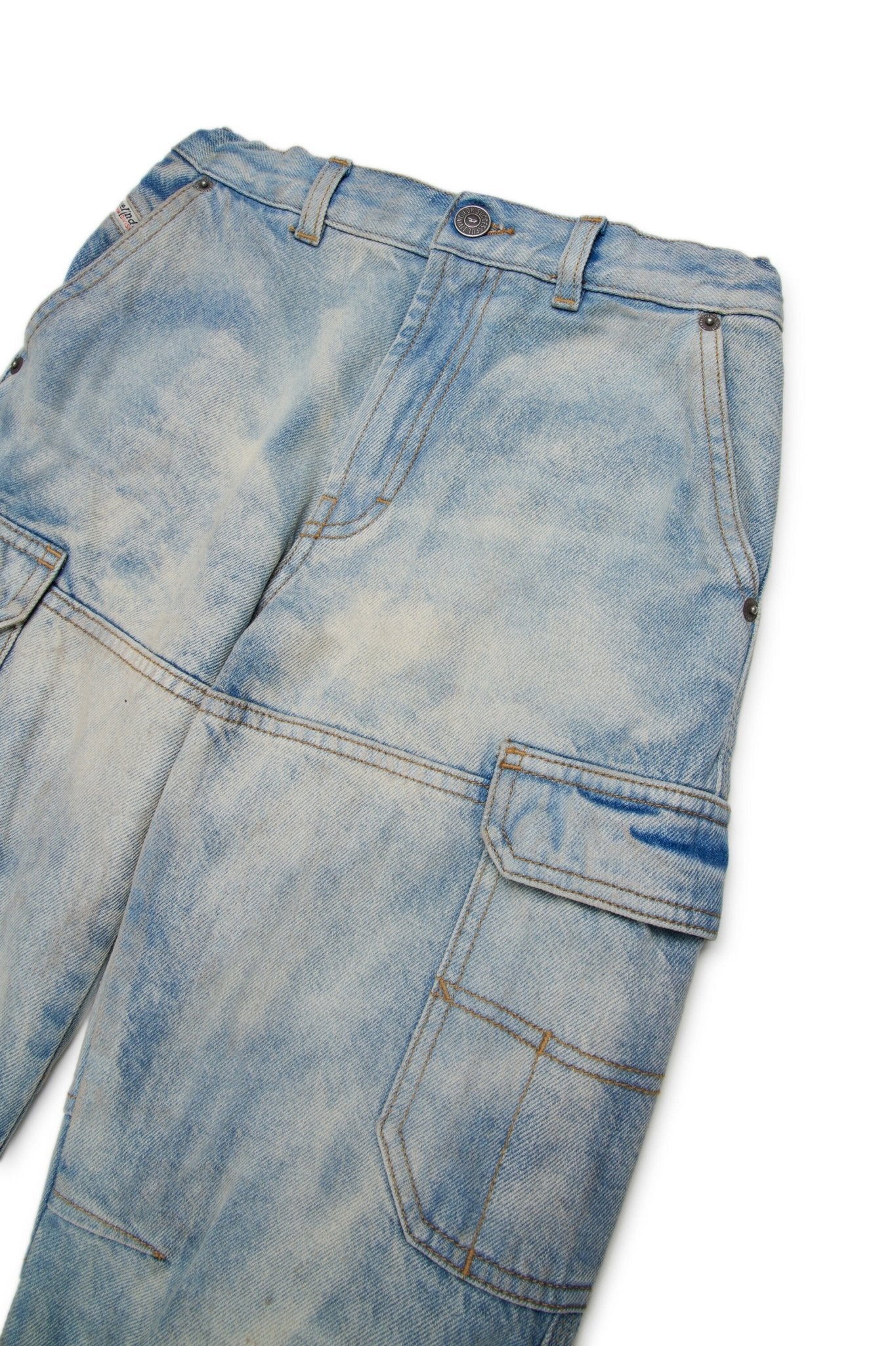 JEANS CARGO IN DENIM CHIARO SBIANCATO DIESEL - Angel Luxury
