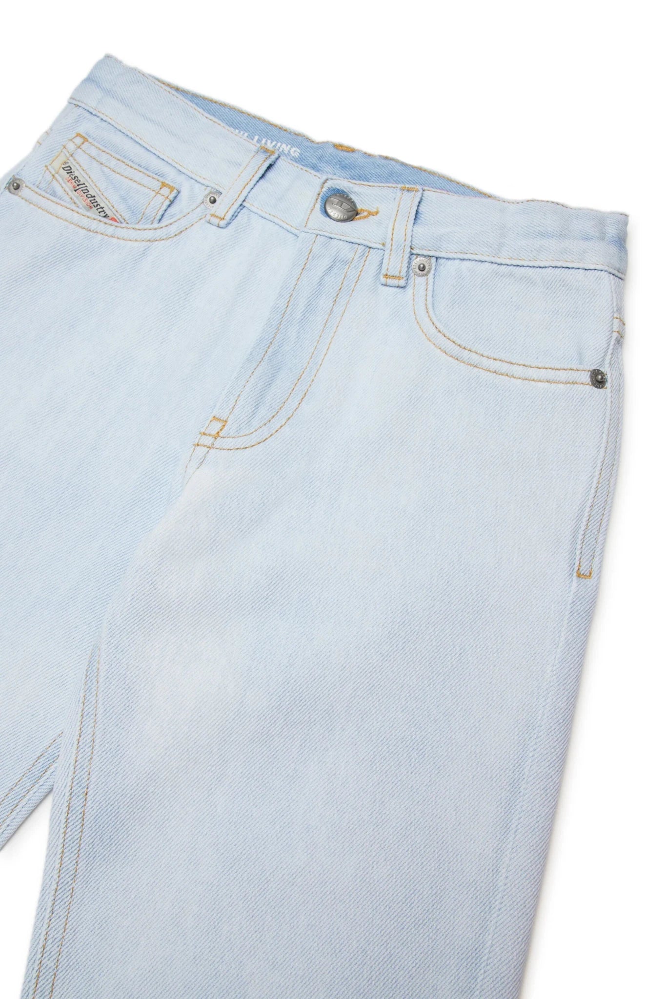 JEANS CHIARO CON TAGLIO DRITTO CON LOGO DIESEL - Angel Luxury