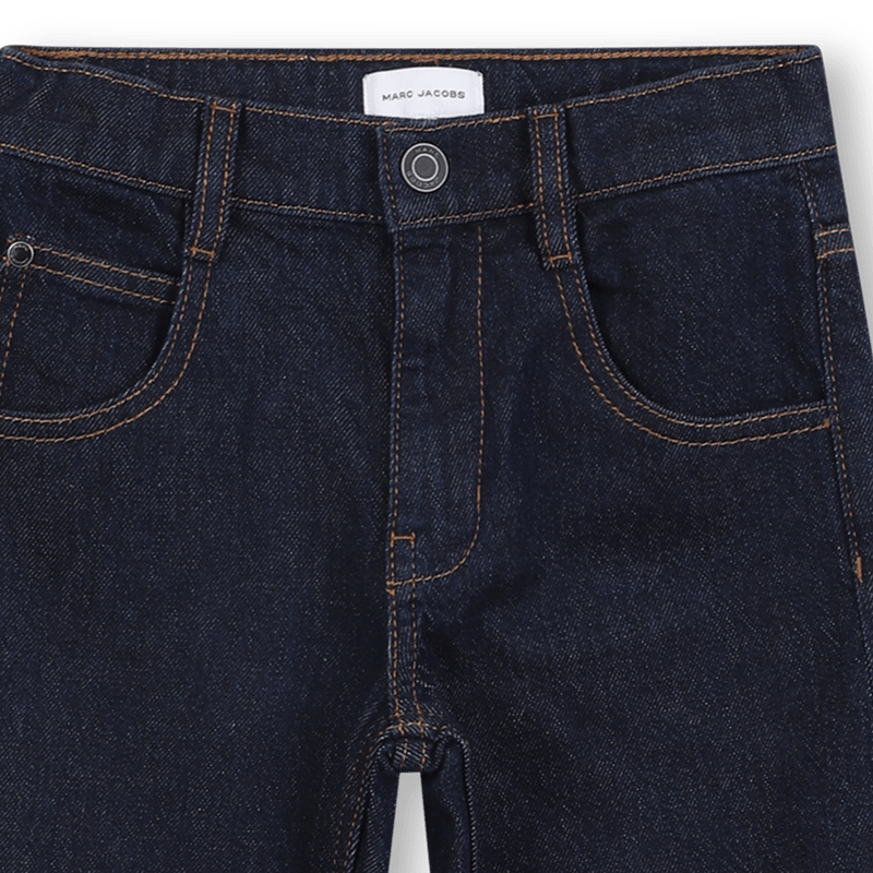 JEANS IN DENIM BLU CON LOGO IN GOMMA SUL RETRO GIALLO MARC JACOBS - Angel Luxury