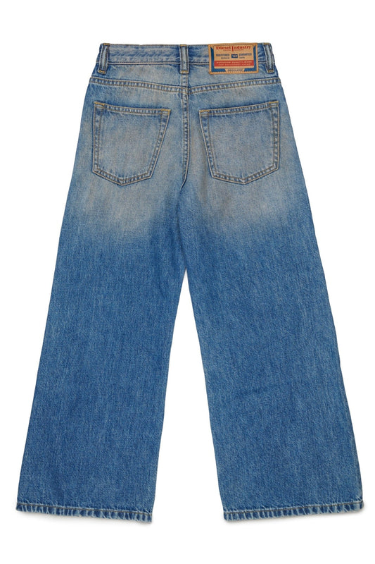 JEANS IN DENIM CHIARO CON GAMBA LARGA DIESEL - Angel Luxury