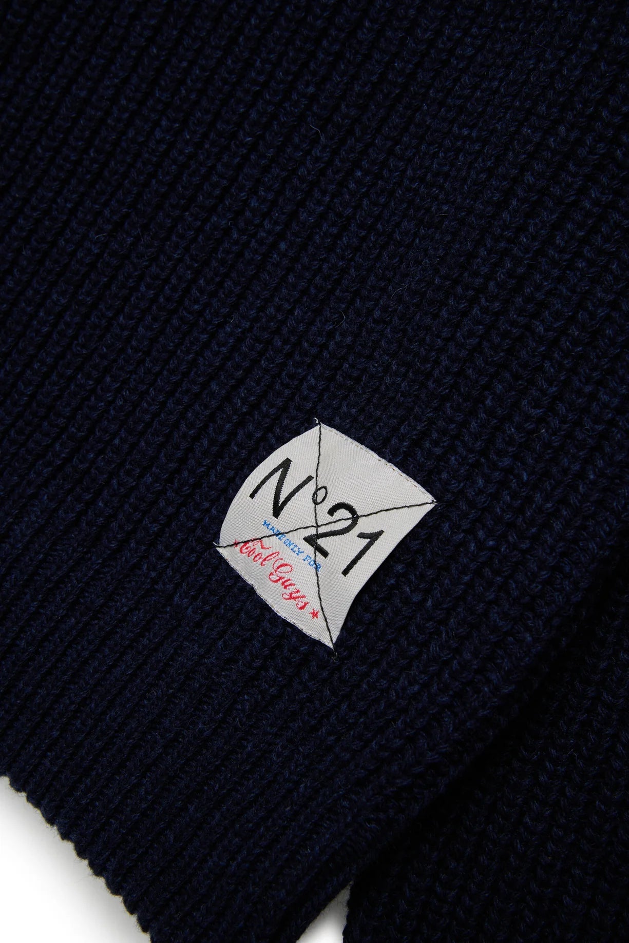 MAGLIONE NERO CON CAPPUCCIO N21 - Angel Luxury