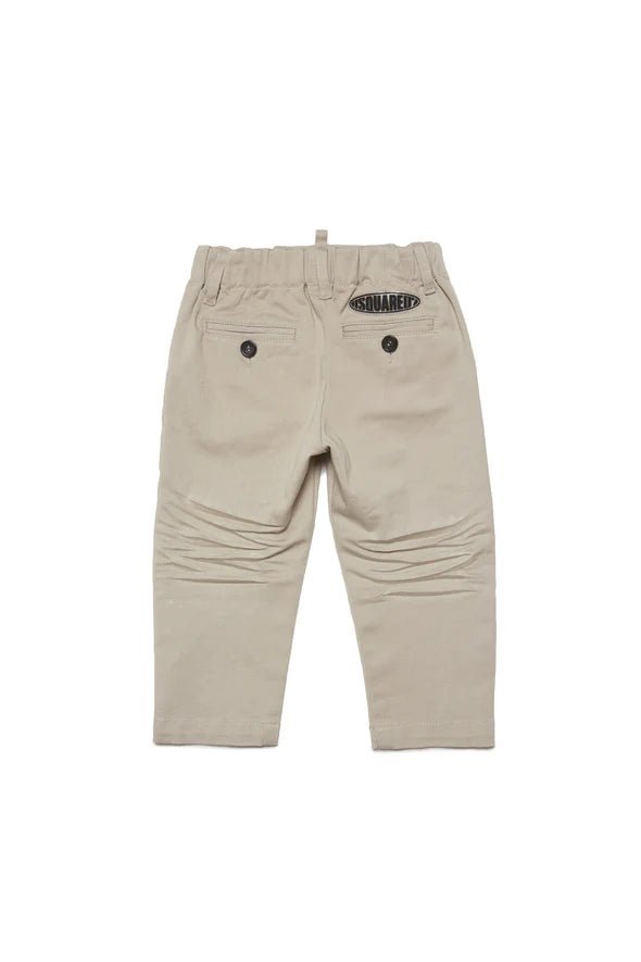 PANTALONE CHINO IN GABARDINA CON PATCH LOGO SURF DSQUARED2 - Angel Luxury