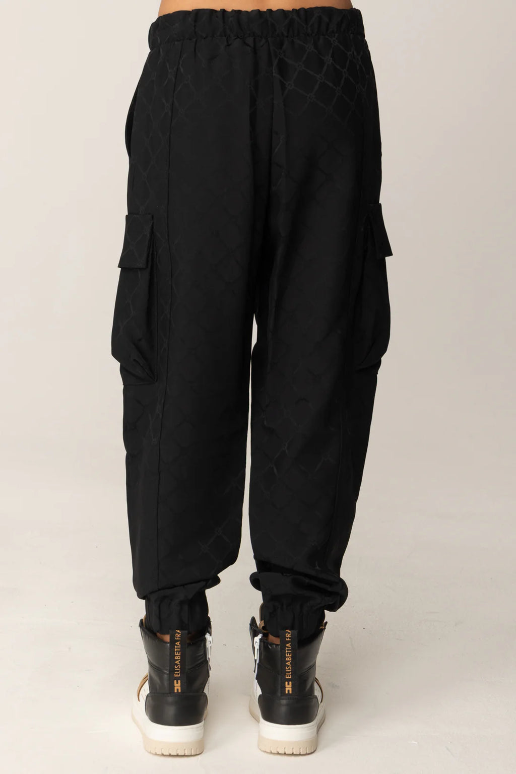 PANTALONE CON TASCONI IN RASO NERO LOGATO ELISABETTA FRANCHI