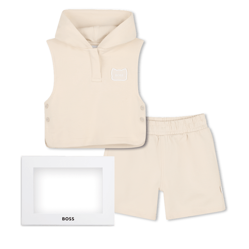 SET DI T - SHIRT+FELPA+BERMUDA BEIGE CON LOGO GOMMATO BIANCO BOSS - Angel Luxury