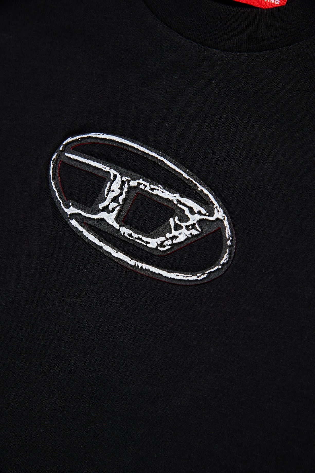 T - SHIRT NERA CON LOGO BIANCO IN RILIEVO DIESEL - Angel Luxury