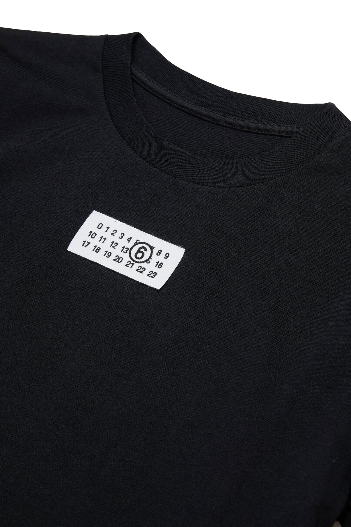 T - SHIRT NERA CON LOGO BIANCO MAISON MARGIELA - Angel Luxury