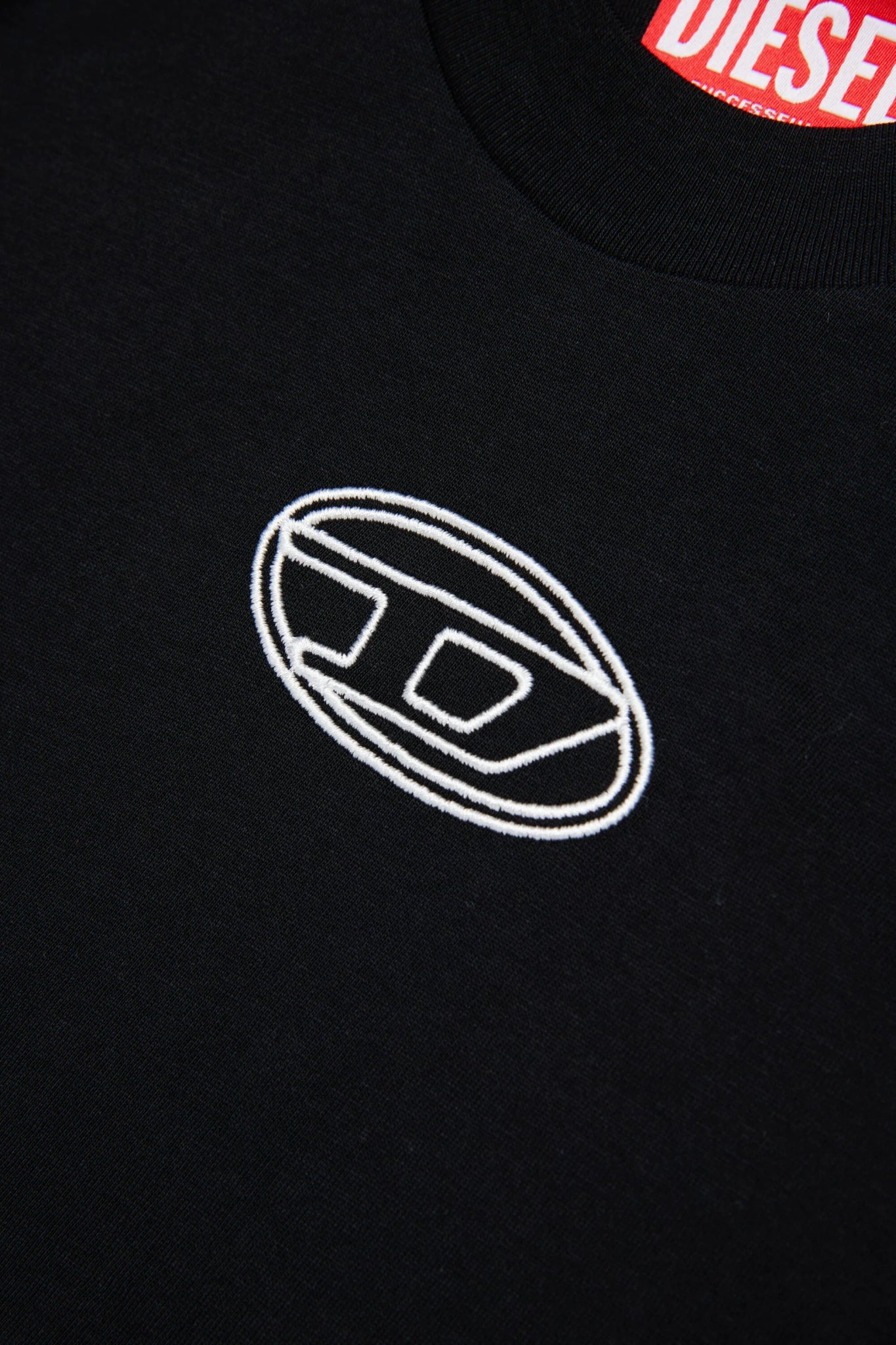T - SHIRT NERA CROPPED CON LOGO BIANCO - Angel Luxury
