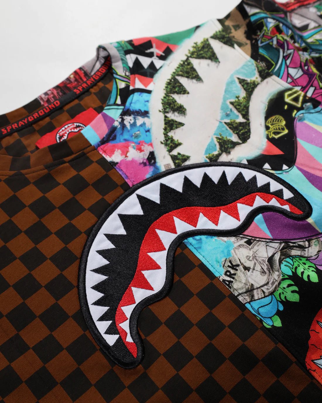 T - SHIRT SHARKS SPLIT SPRAYGROUND - Angel Luxury